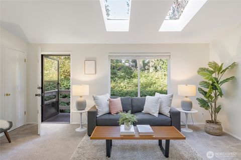 2203 NE 177th Street Shoreline WA 98155