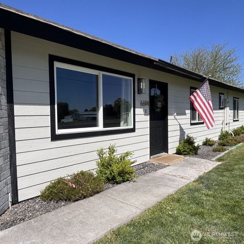 Photo of 6694 Mae Valley Rd NE Rd, Moses Lake, WA 98837 (MLS # 2451906)