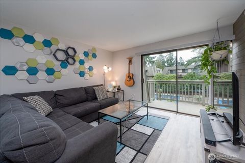 Photo of 1400 153rd Avenue NE #3710, Bellevue, WA 98007 (MLS # 2465777)