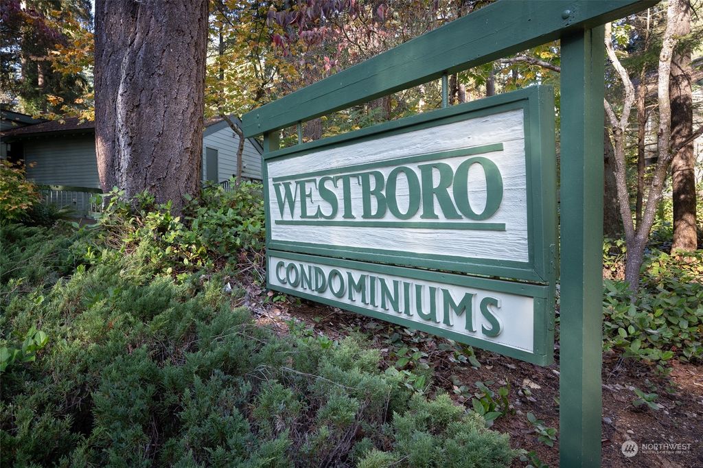Photo of 141 S 330th Street #D, Federal Way, WA 98003 (MLS # 2305893)