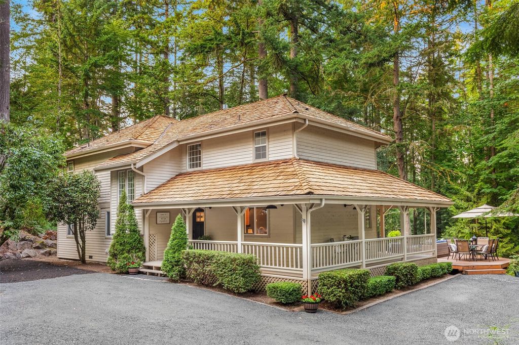 Photo of 16819 171st Place NE, Woodinville, WA 98072 (MLS # 2414529)