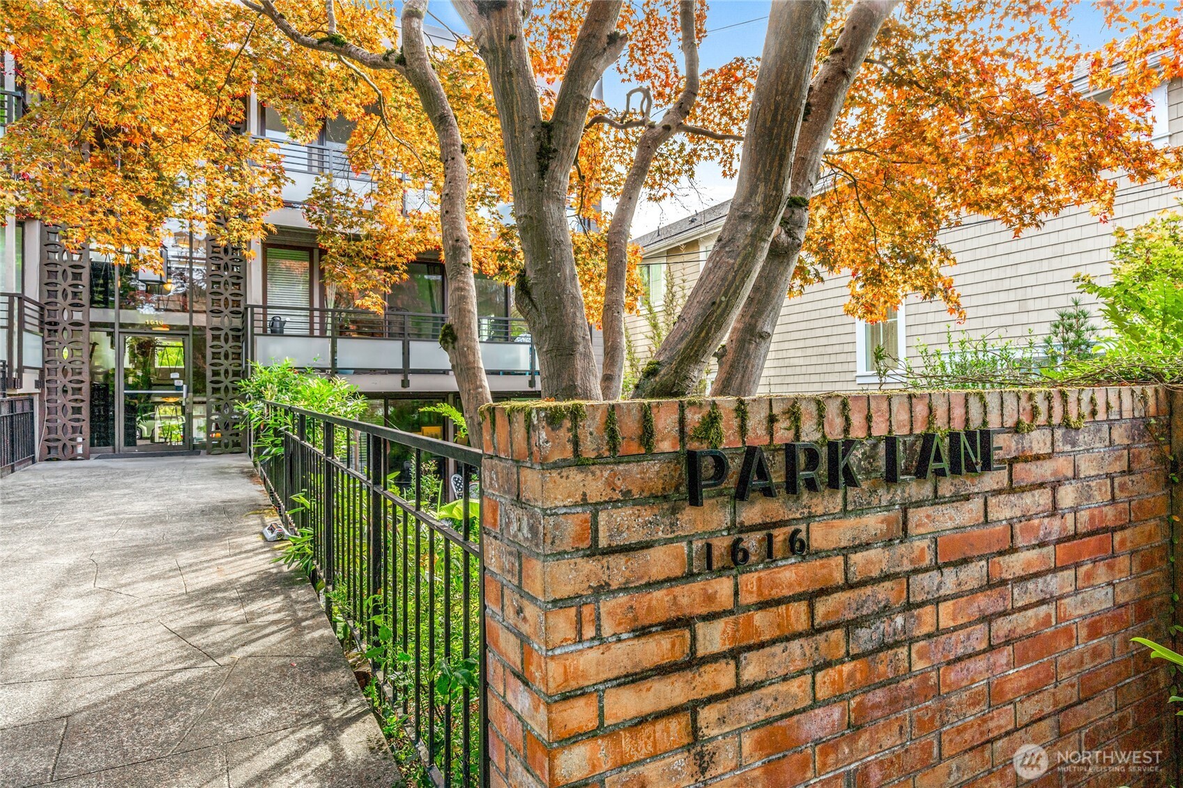 1616 41st Avenue E 301