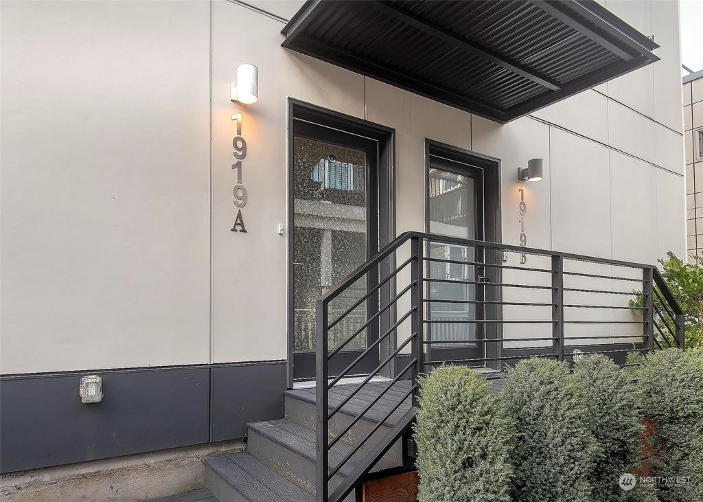 Photo of 1919 A 9th Avenue W, Seattle, WA 98119 (MLS # 2019044)