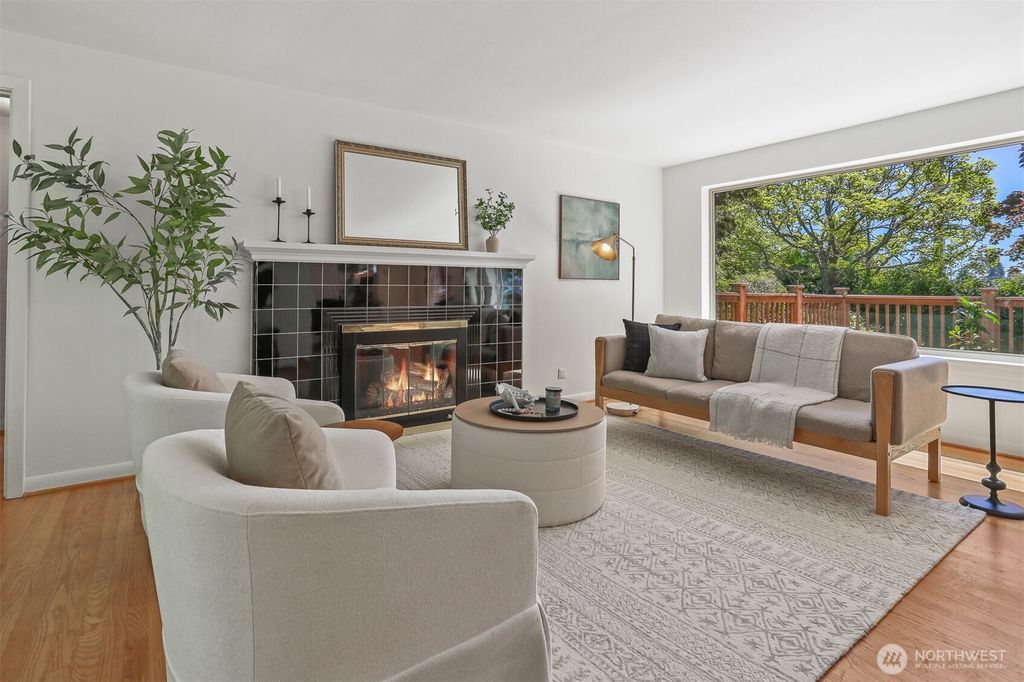 Photo of 1811 NW 95th Street, Seattle, WA 98117 (MLS # 2406965)