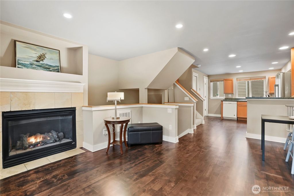 Photo of 6342 5th Ave Ave NE, Seattle, WA 98115 (MLS # 2494953)