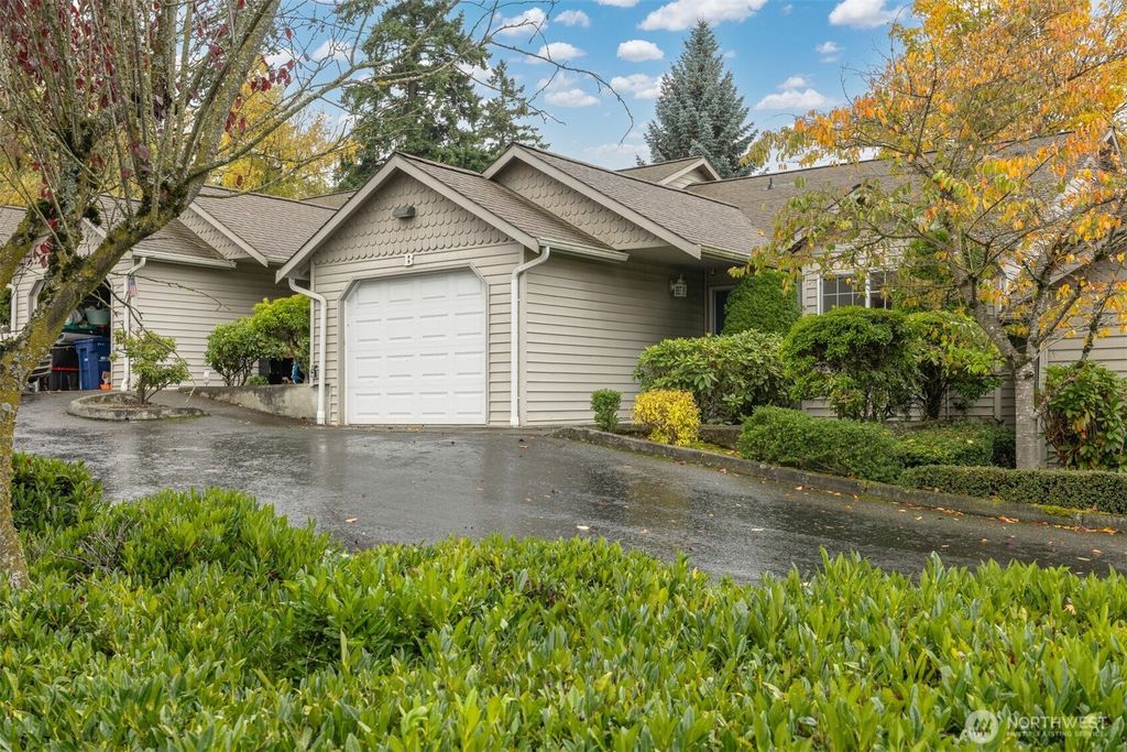 Photo of 820 N 8th Street #B, Mount Vernon, WA 98273 (MLS # 2450853)