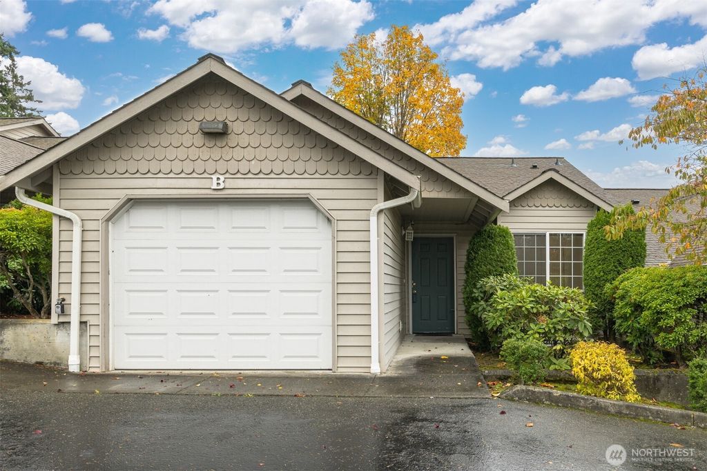 Photo of 820 N 8th Street #B, Mount Vernon, WA 98273 (MLS # 2450853)