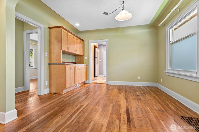 1912 Mill Avenue