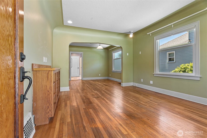1912 Mill Avenue