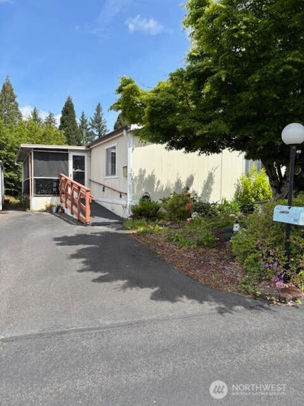 Photo of 823 Cottonwood Drive, Enumclaw, WA 98022 (MLS # 2461229)