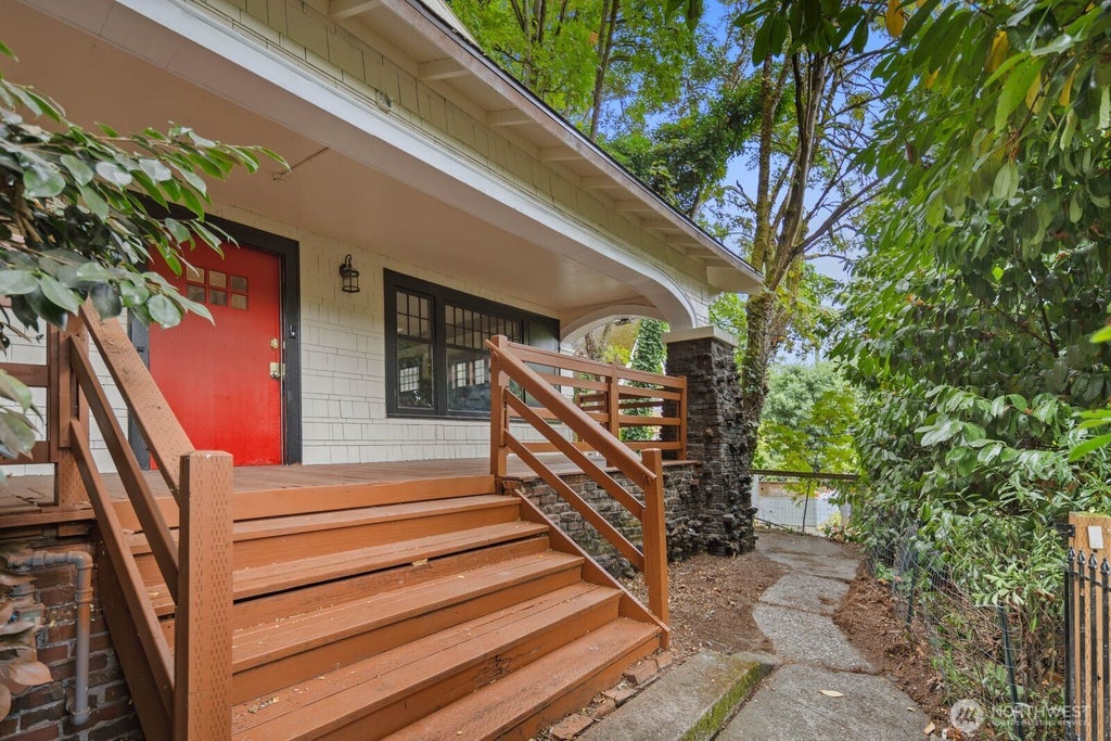 Photo of 2109 Aurora Avenue N, Seattle, WA 98109 (MLS # 2566890)