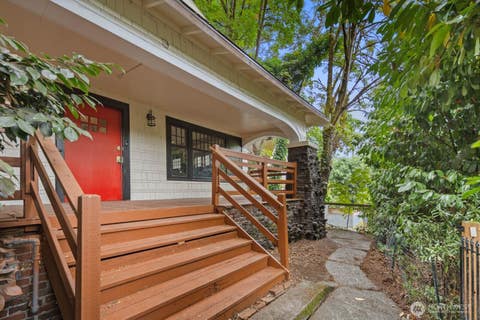 Photo of 2109 Aurora Avenue N, Seattle, WA 98109 (MLS # 2566890)