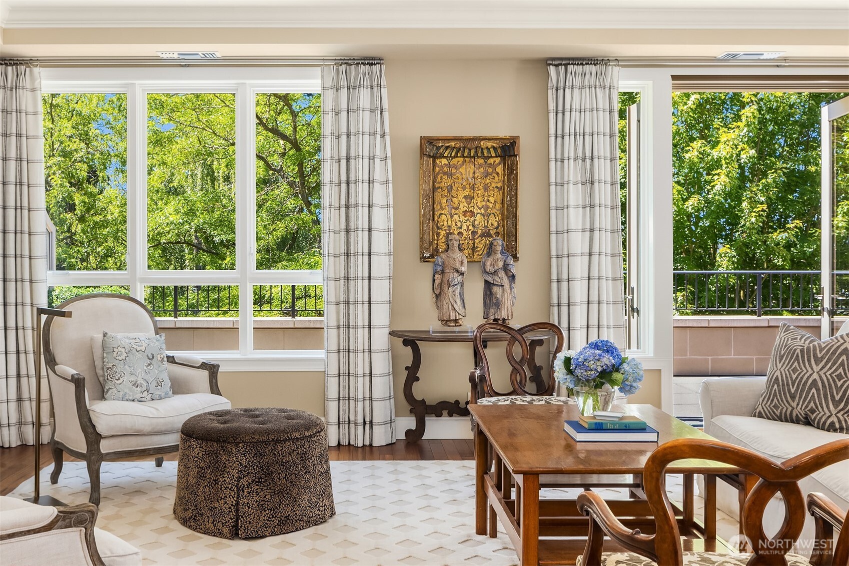 1168 Harvard Avenue E P7