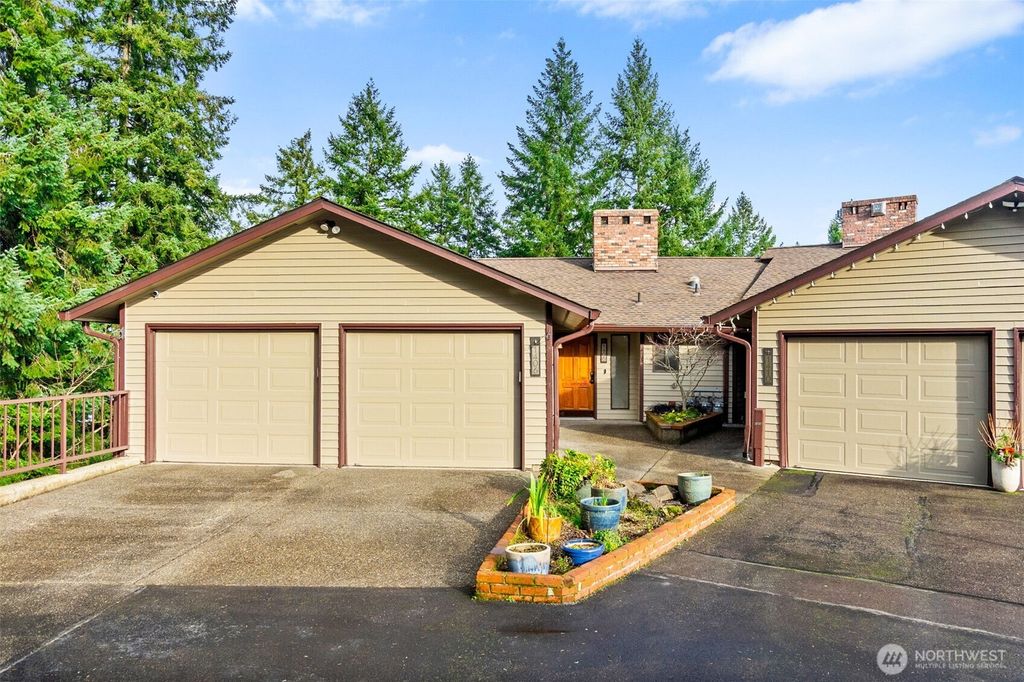 Photo of 1406 Evergreen Park Lane SW, Olympia, WA 98502 (MLS # 2469389)