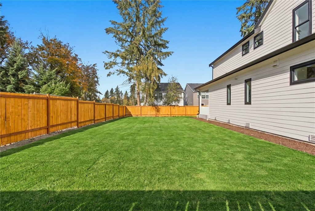 Photo of 11448 SE 84th Lane, Newcastle, WA 98056 (MLS # 2598190)