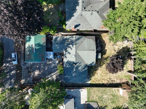 Photo of 11024 Bartlett Avenue NE, Seattle, WA 98125 (MLS # 2592021)
