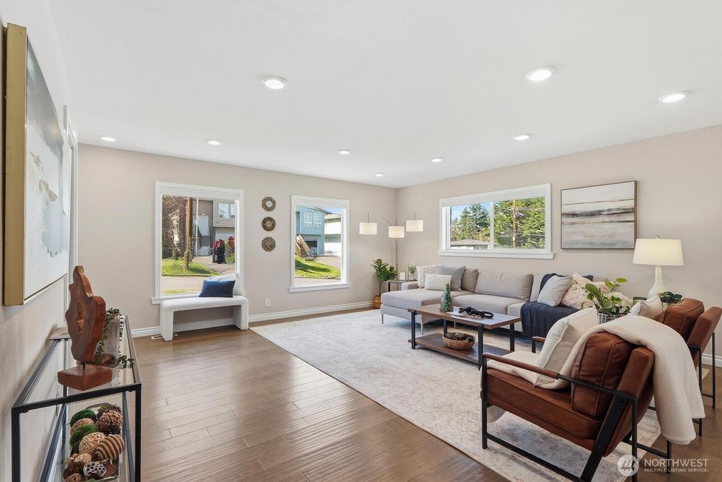 Photo of 12210 1st Avenue SW, Burien, WA 98146 (MLS # 2499553)