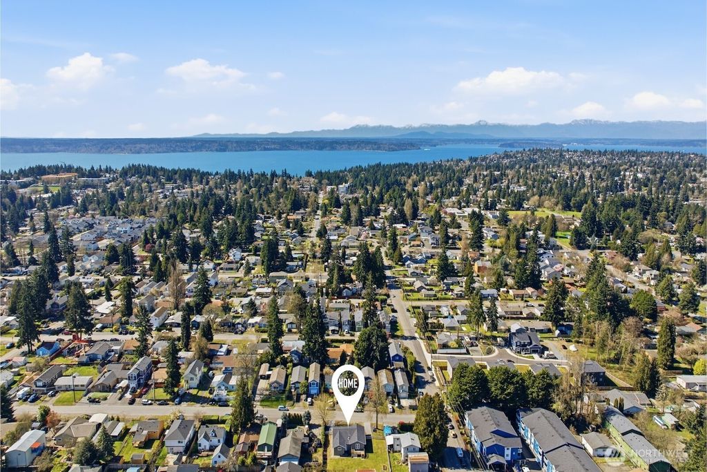 Photo of 12210 1st Avenue SW, Burien, WA 98146 (MLS # 2499553)