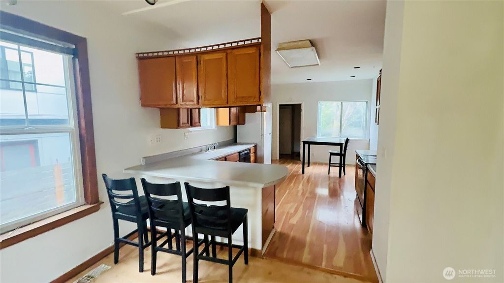 Photo of 527 S Sullivan Street, Seattle, WA 98108 (MLS # 2525094)