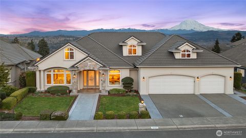 Photo of 15423 136th Avenue E, Puyallup, WA 98374 (MLS # 2355709)