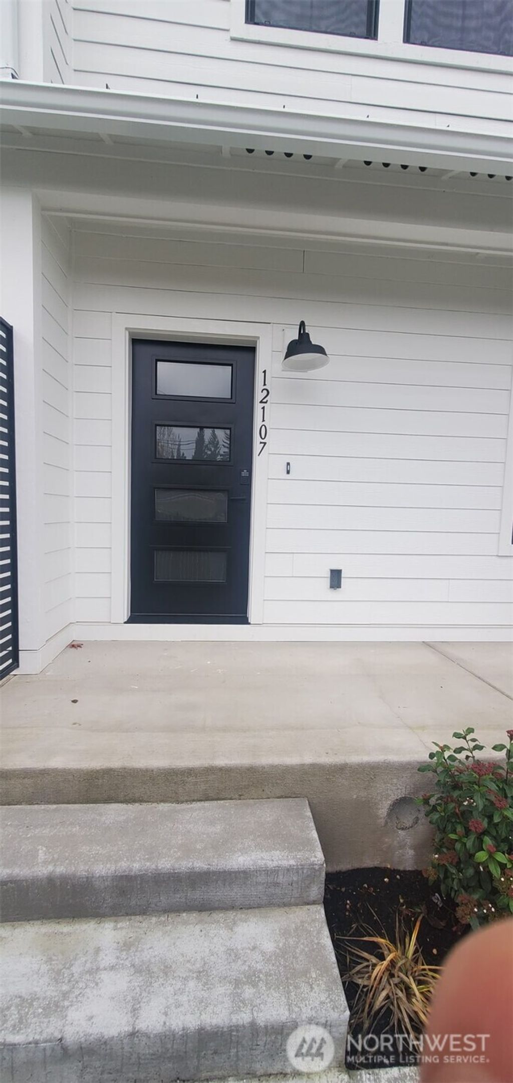 Photo of 12107 127th Avenue Ct E, Puyallup, WA 98374 (MLS # 2460924)