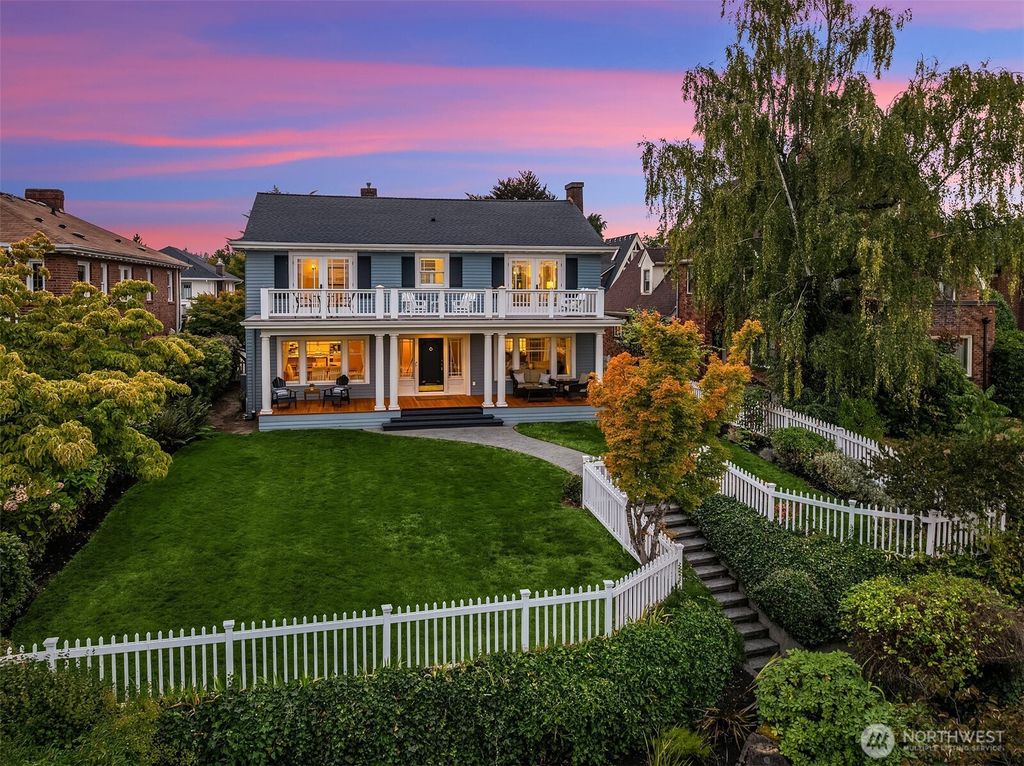 Photo of 3333 Cascadia Avenue S, Seattle, WA 98144 (MLS # 2427844)