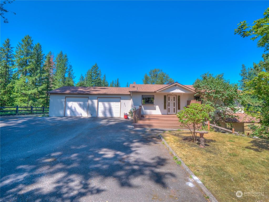 Photo of 30118 SE 384th Street, Enumclaw, WA 98022 (MLS # 2132837)