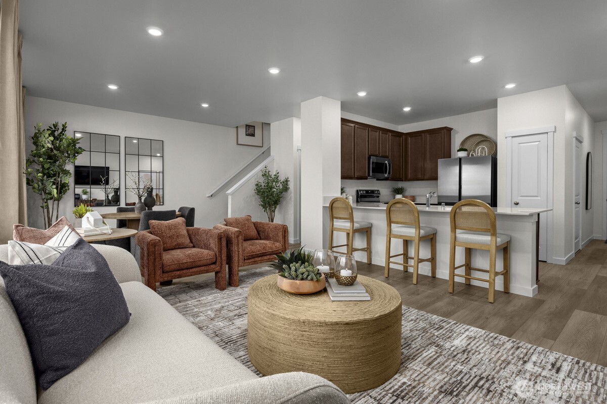 8583 42nd Pl NE NE 53