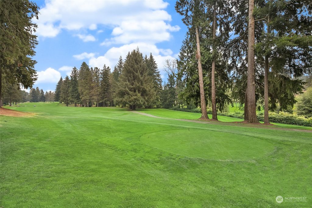 Photo of 156 131 st Avenue NE, Bellevue, WA 98005 (MLS # 2181032)