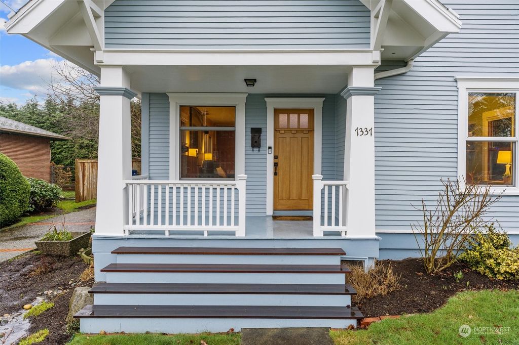 Photo of 7337 Jones Avenue NW, Seattle, WA 98117 (MLS # 2192212)