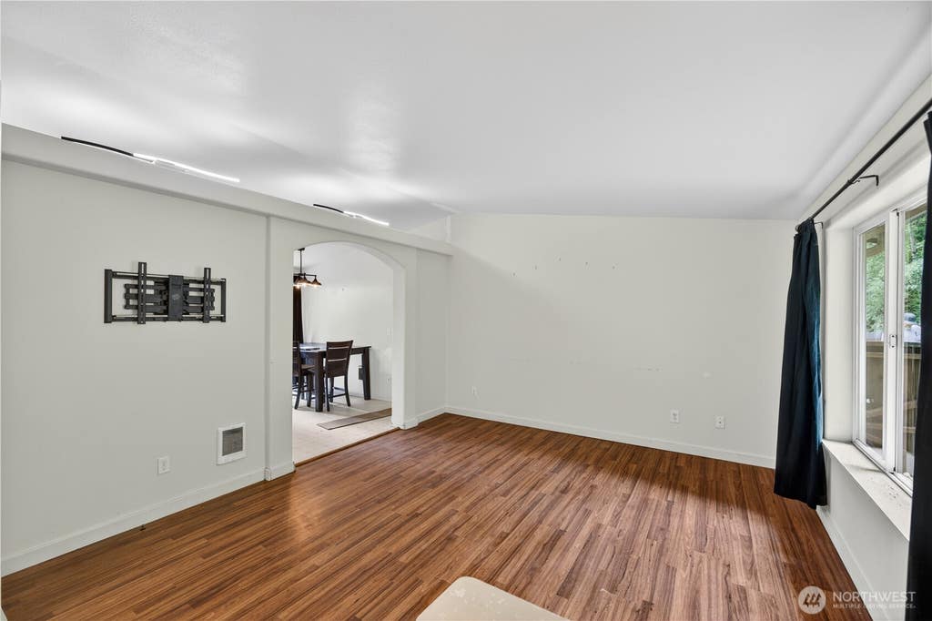 Photo of 744 Summerset Way, Sedro Woolley, WA 98284 (MLS # 2540118)
