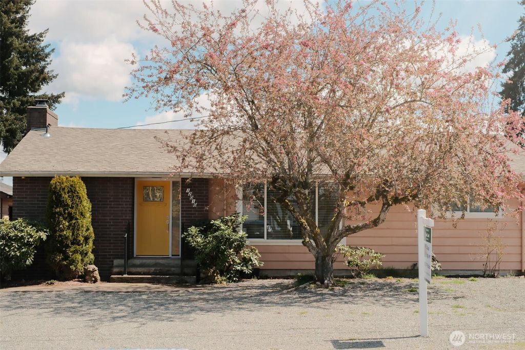 Photo of 12010 2nd Avenue SW, Seattle, WA 98146 (MLS # 2507822)