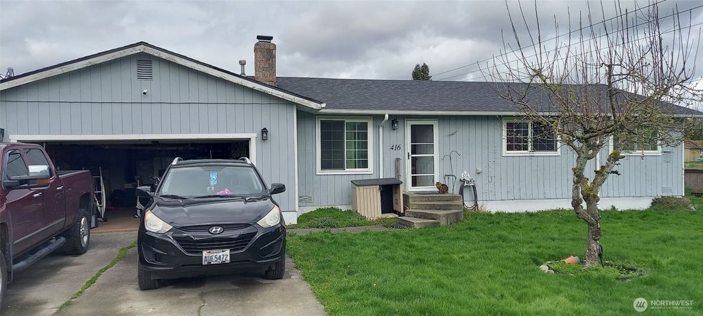 Photo of 416 Seattle Boulevard S, Algona, WA 98001 (MLS # 2350093)