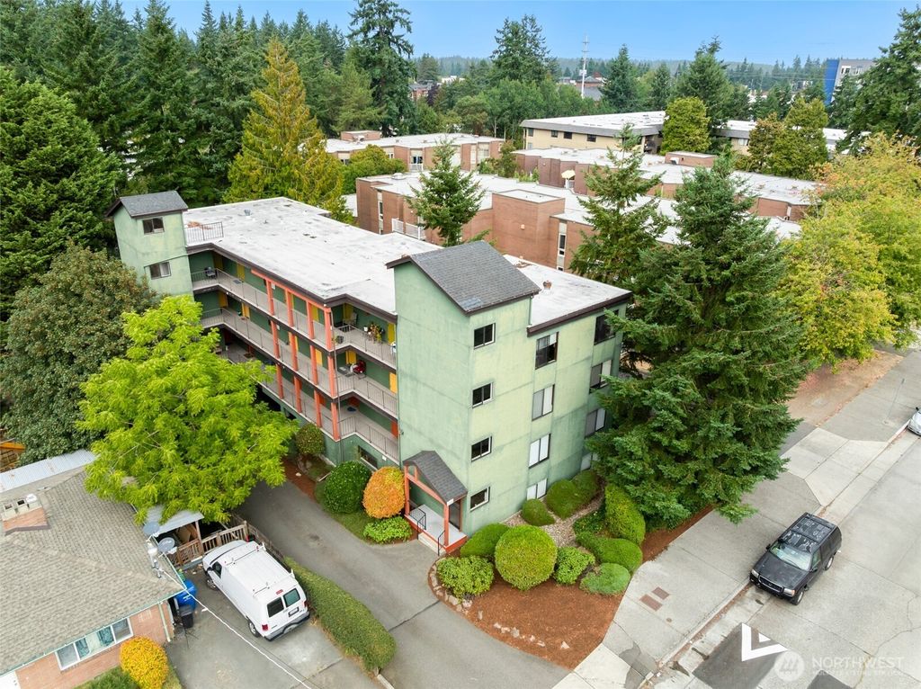 Photo of 712 N 143rd Street, Seattle, WA 98133 (MLS # 2434366)