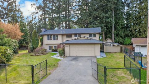 Photo of 10701 149th Street Ct E, Puyallup, WA 98374 (MLS # 2503575)