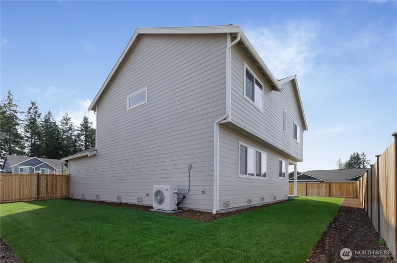 3739 183rd Street Ct E