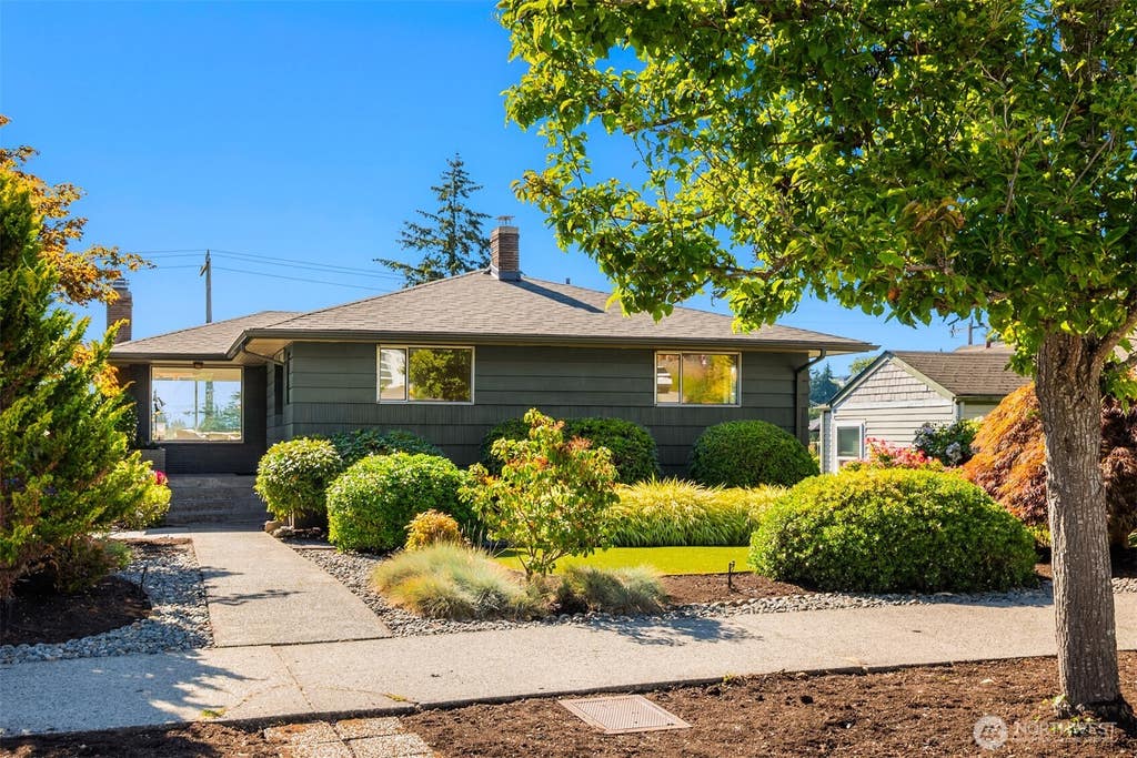Photo of 4837 46th Avenue SW, Seattle, WA 98116 (MLS # 2562102)
