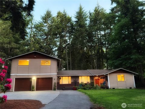 760 island Boulevard Fox Island WA 98333