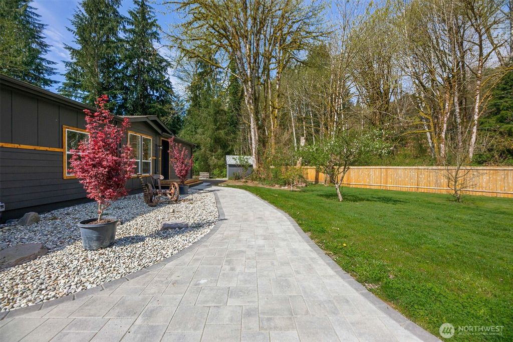 Photo of 19410 Jim Creek Rd Rd, Arlington, WA 98223 (MLS # 2511502)