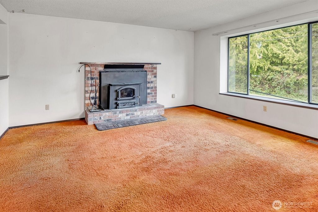 Photo of 15328 56th Avenue W, Edmonds, WA 98026 (MLS # 2491827)