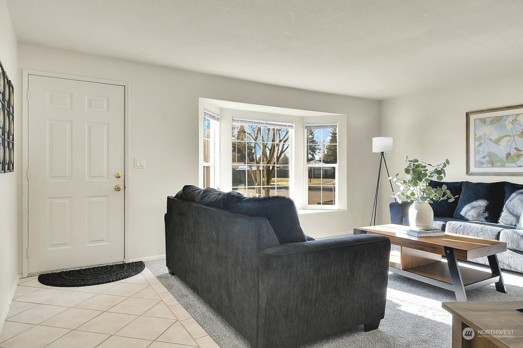 Photo of 4315 125th Place NE, Marysville, WA 98271 (MLS # 2317541)