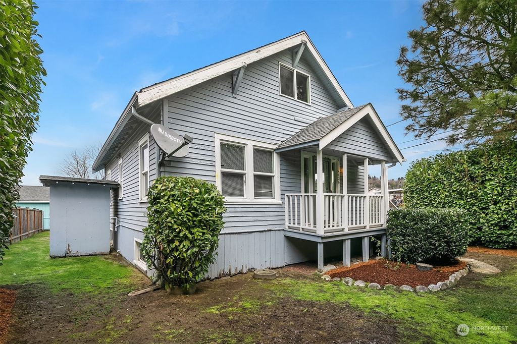 Photo of 4426 S 124th Street, Tukwila, WA 98178 (MLS # 2046899)