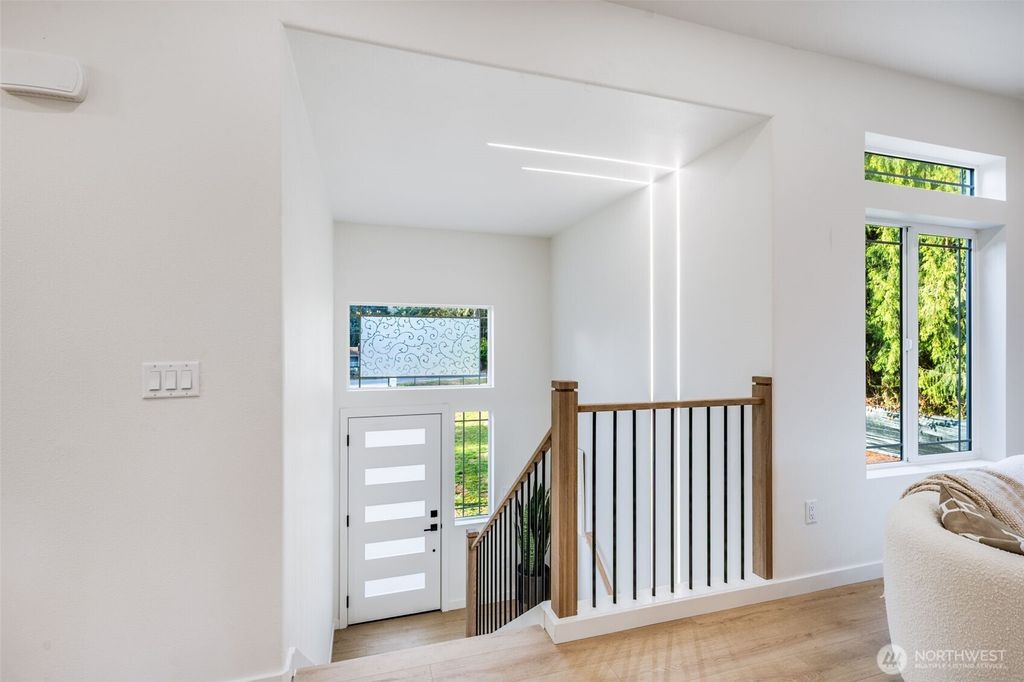 Photo of 4906 S 318th Street, Auburn, WA 98001 (MLS # 2441148)