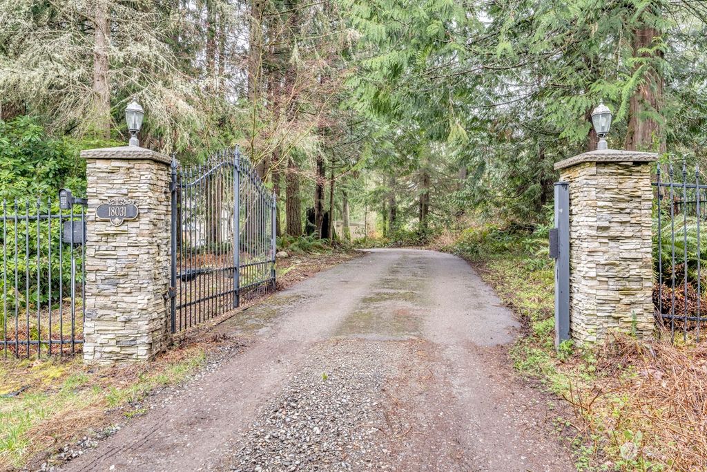 Photo of 18031 56th Street NE, Snohomish, WA 98290 (MLS # 2223473)