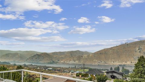 Photo of 585 Entiat Place, Orondo, WA 98843 (MLS # 2341675)