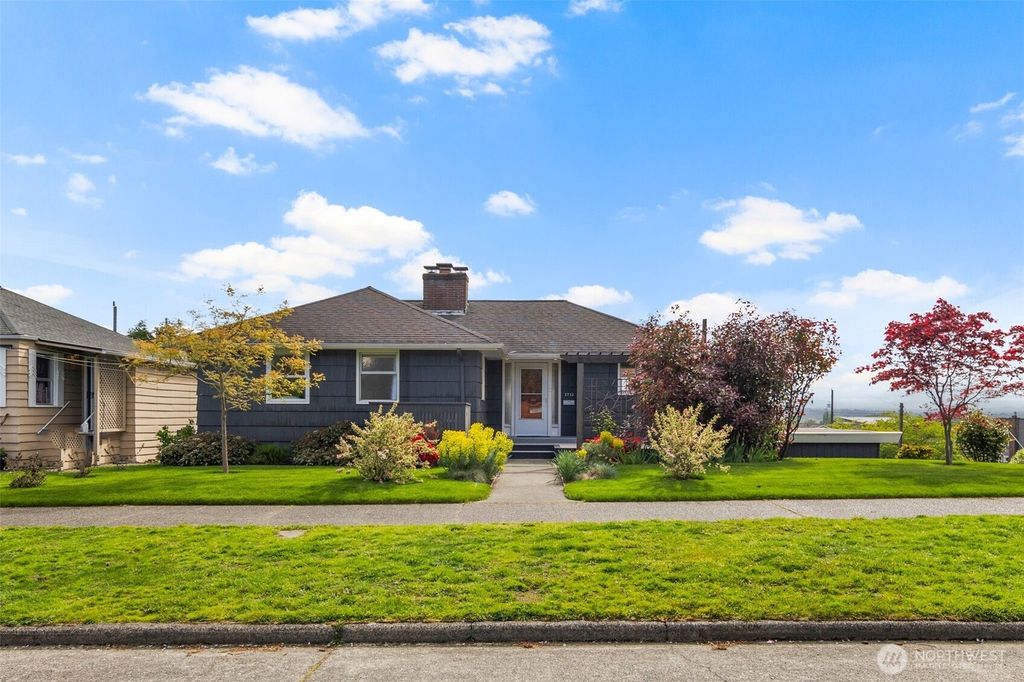 Photo of 3732 37th Avenue SW, Seattle, WA 98126 (MLS # 2315708)