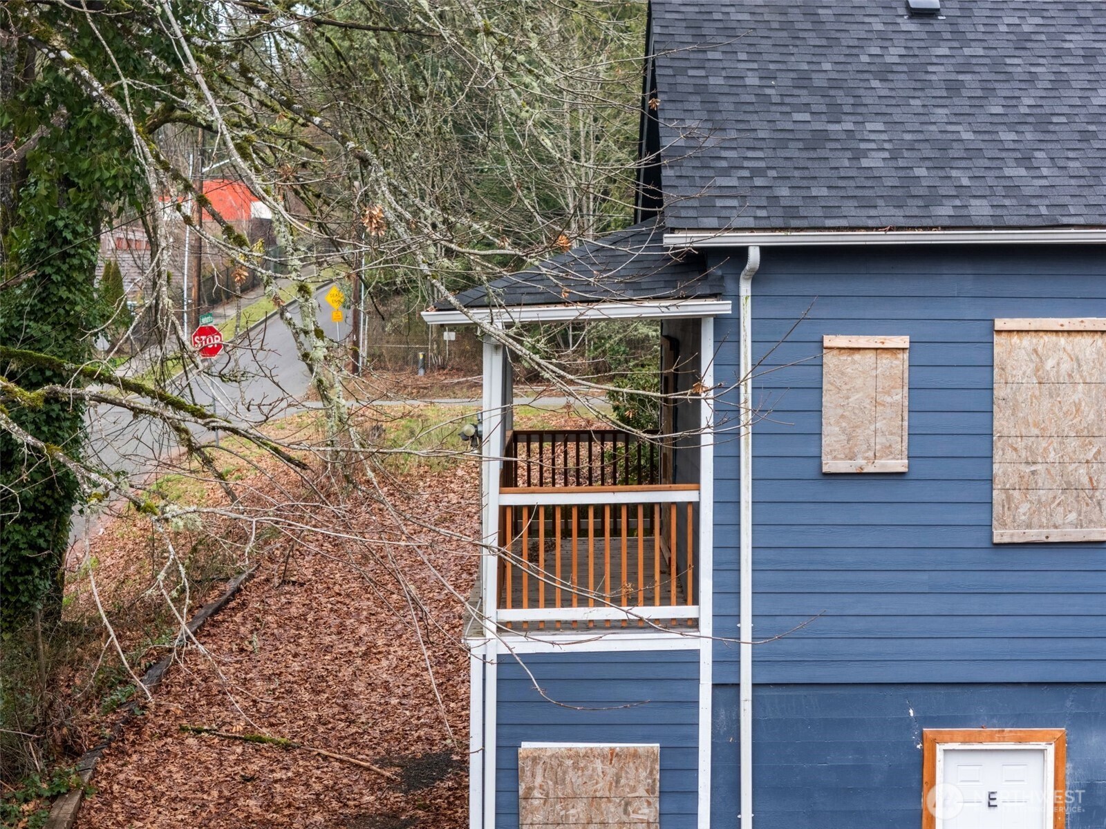6323 Kitsap Way