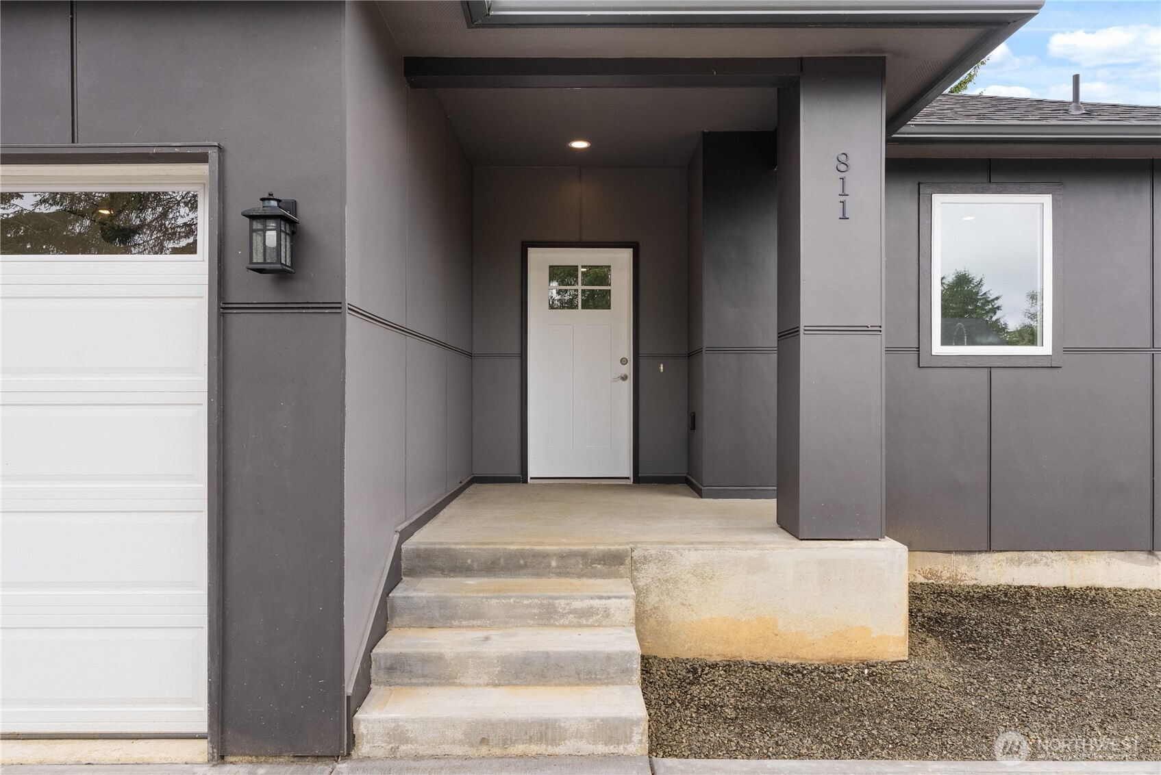 811 Vagabond Avenue