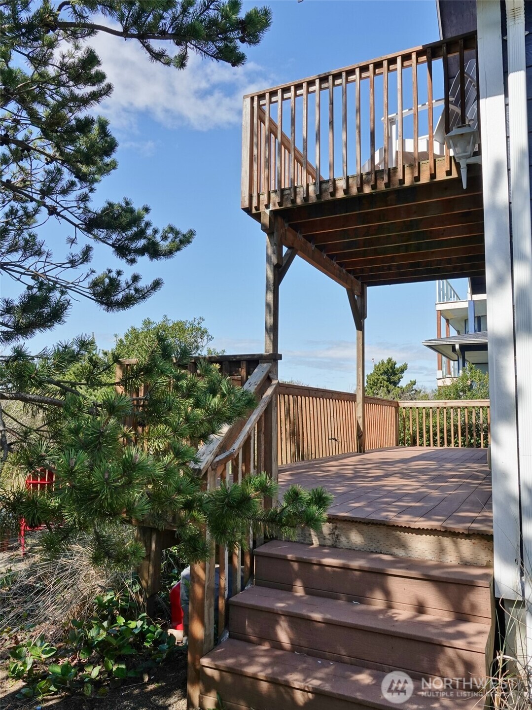 571 Sand Dune Avenue SW