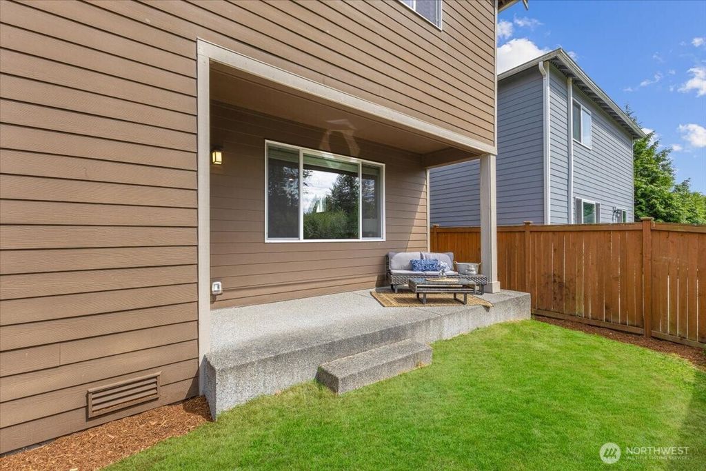 listing image 9362844793024489285